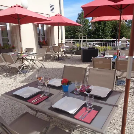 Logis Restaurant La Croisee Des Chemins