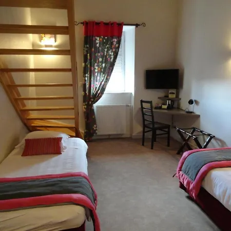 Logis Restaurant La Croisee Des Chemins